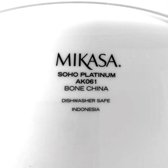 brand new Mikasa Soho Platinum Links Fine China Teapot (approx. 7.5 inches tall) - Picture 3 of 3